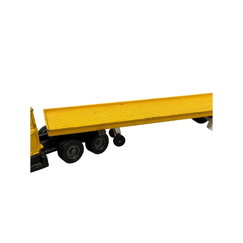 VTG Corgi Major Mack‎ Truck Yellow Semi Flatbed Trailer Diecast Made in Britain